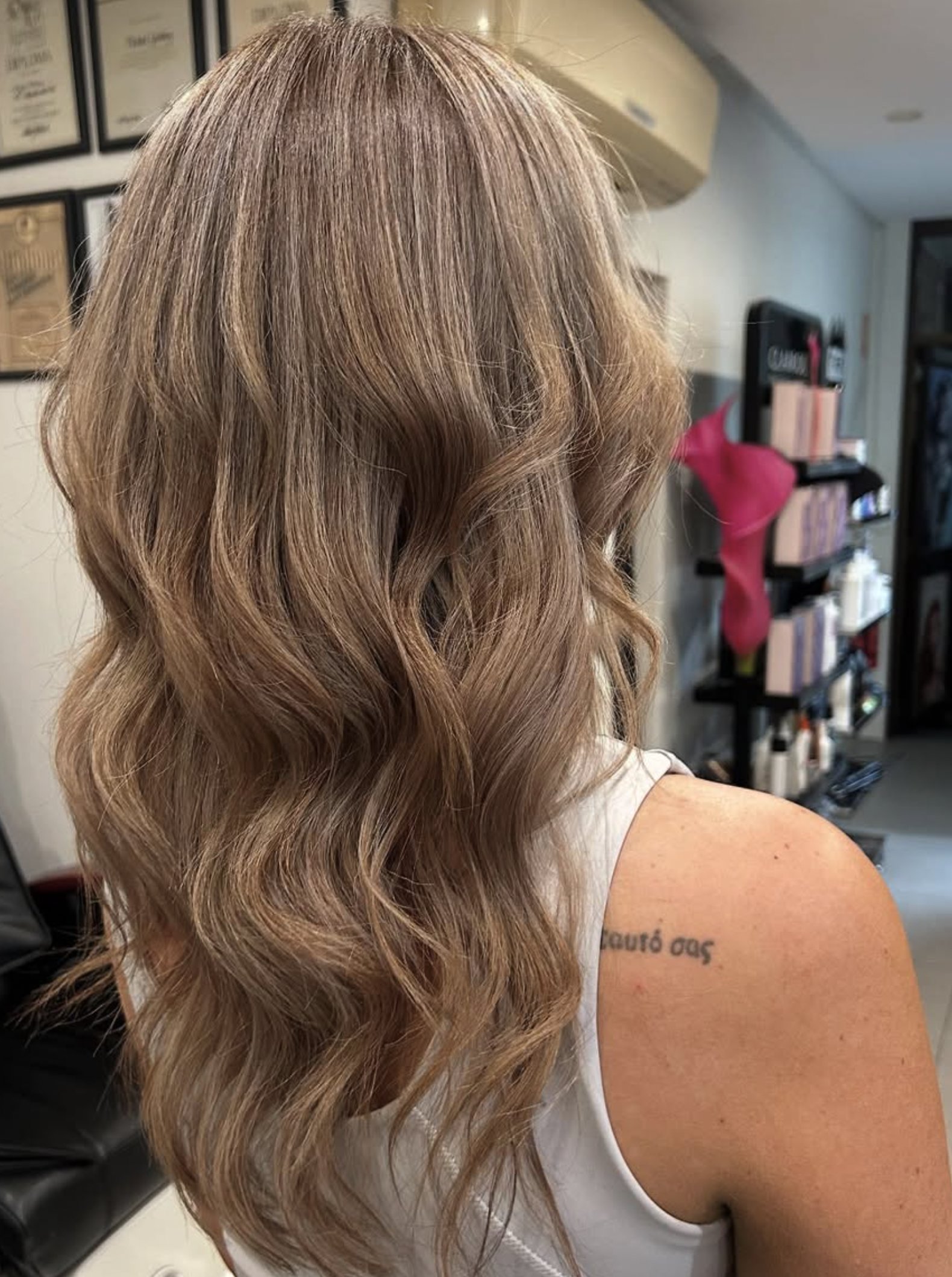 Fresh salon hair colour